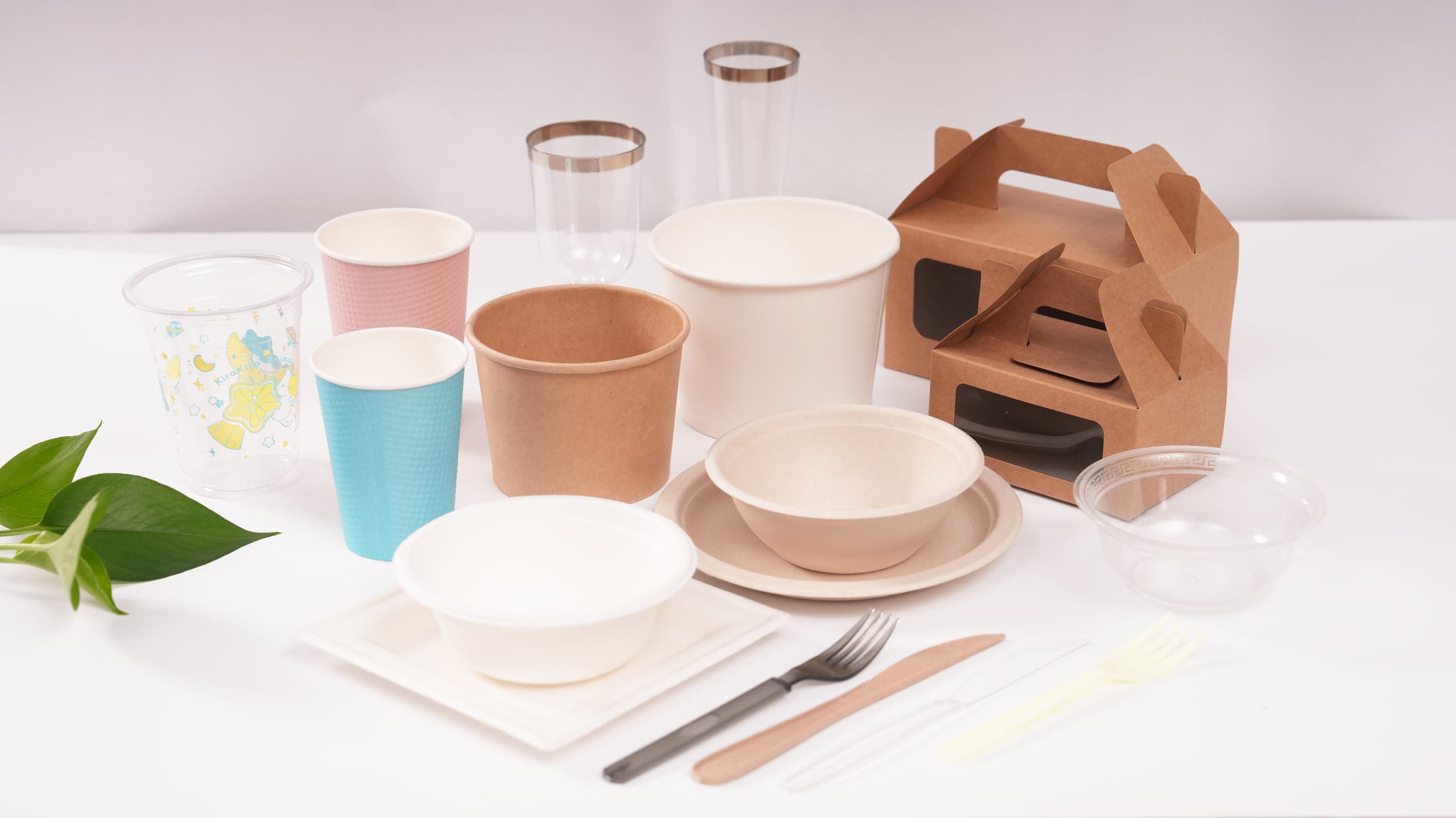 紙・アルミ・プラスチック・シリコーン・保冷バッグ・木製品などの対応製品